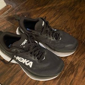 Hokas Bondi 8's- never worn!